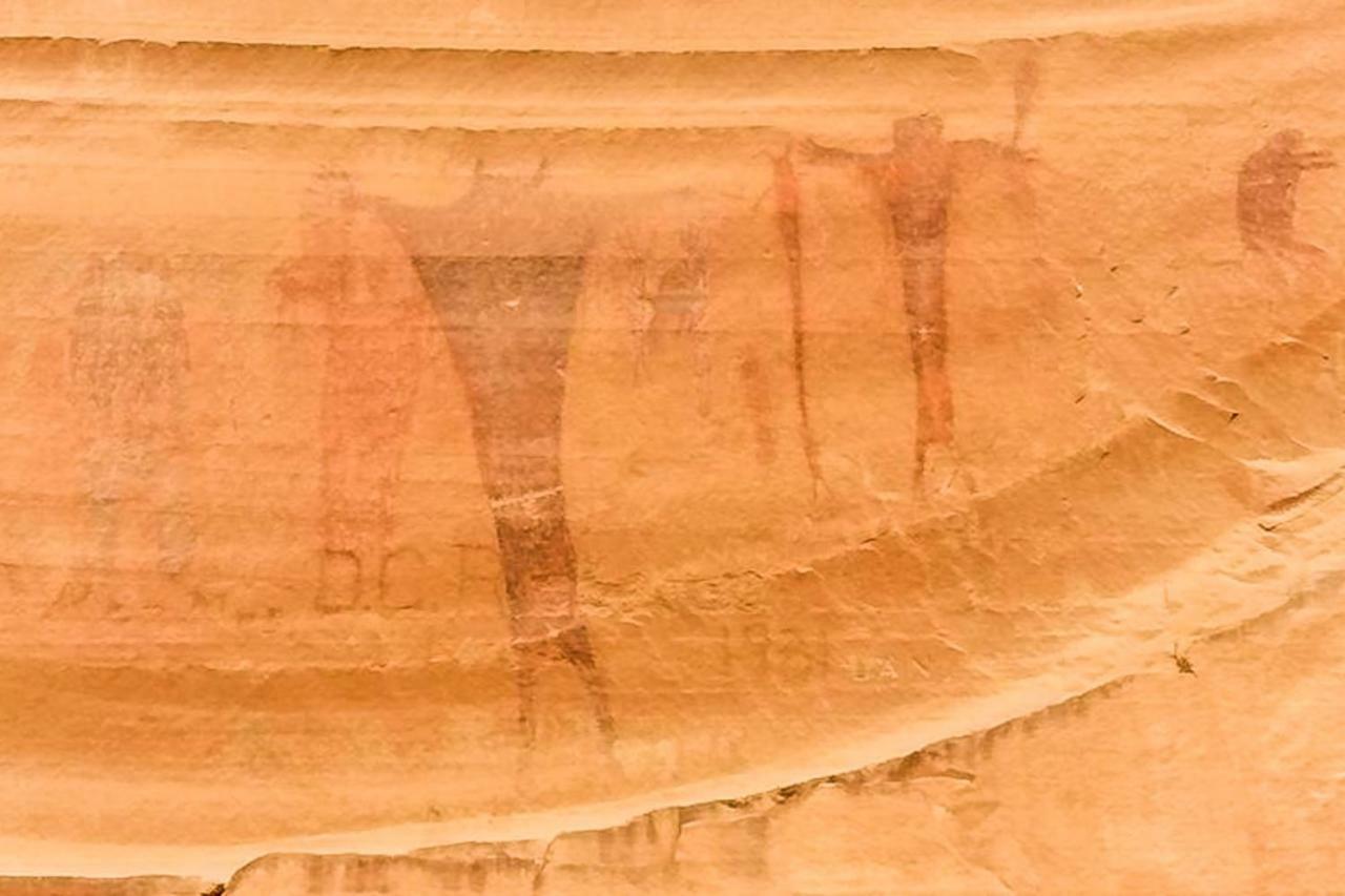 Solano Vallejo 3343 Moab Luaran gambar